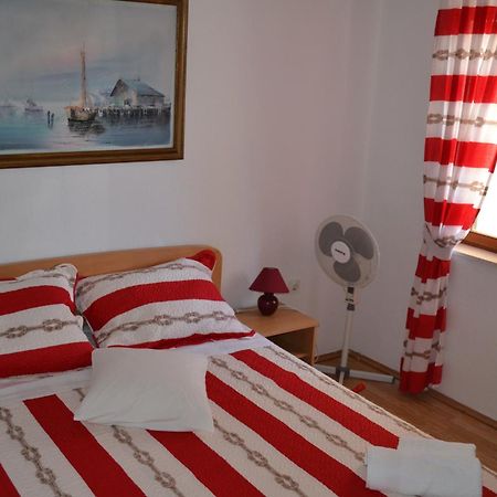 Holiday Apartments Lucic - Feels Like Home, Away From Home Ražanj Exteriér fotografie