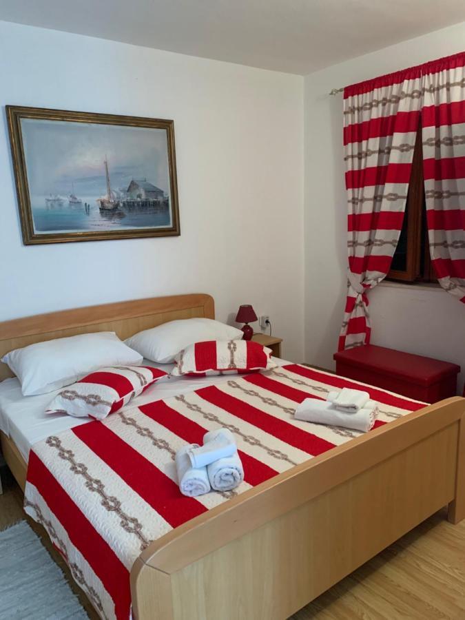 Holiday Apartments Lucic - Feels Like Home, Away From Home Ražanj Exteriér fotografie