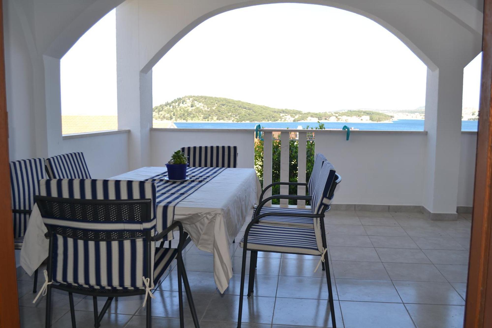 Holiday Apartments Lucic - Feels Like Home, Away From Home Ražanj Exteriér fotografie